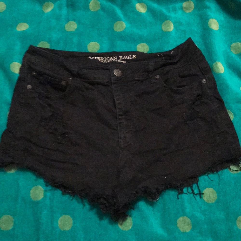 Ripped black denim shorts!